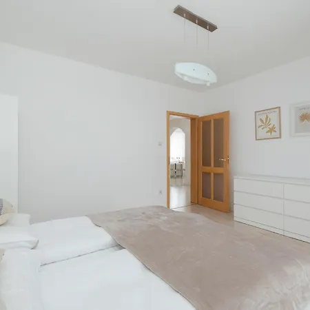 Holiday home Willa Janiska - By Jantar Apartamenty Kolobrzeg *