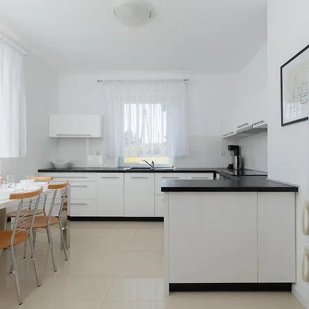 Willa Janiska - By Jantar Apartamenty Kolobrzeg