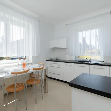 Willa Janiska - By Jantar Apartamenty Kolobrzeg Holiday home *