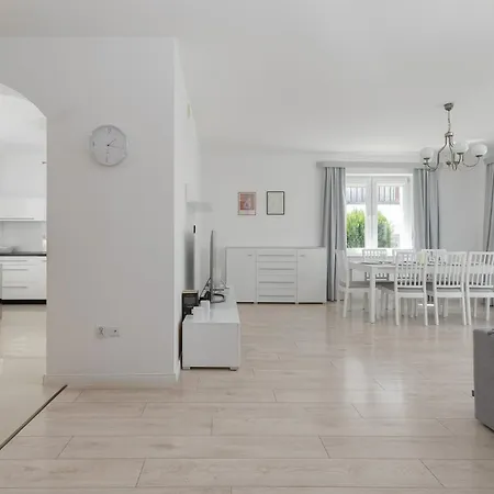 Willa Janiska - By Jantar Apartamenty Kolobrzeg *