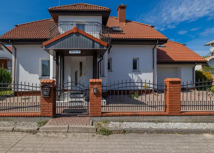 Janiska - By Jantar *